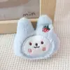 Broche de Accesorios de Muñeca Conejo Fresa de Peluche de Dibujos Animados Ropa Linda de Muñeca Conejo Accesorios para Calzado Infantil