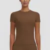 Nova camiseta de secagem rápida slim fit transfronteiriça, roupa de yoga, top fitness justo, esportivo casual ao ar livre, manga curta para mulheres