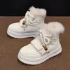 2026 Botas de Nieve Forradas de Felpa Nuevas para Niñas Botas de Invierno Cálidas para Niños Zapatos de Algodón de Caña Alta Suela Suave Antideslizante Botas Cortas para Niños