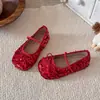 Outono de 2026 Novos Sapatos Infantis Sapatos de Couro Slip-on Sapatos de Princesa para Menina Pequena Sola Macia Brilhantes Perolados Sapatos Individuais para Bebê