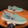 Sapatos de Lona Primavera 2026 Tênis Casuais Estilo Étnico Masculino Slip-On Preguiçoso Sapatos de Pano Old Beijing Sapatos Masculinos da Moda