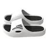 Chinelos Masculinos Roupa de Verão Moda Nova Casa Banho Slip-on Sentimento Casal Interior Fundo Macio Praia Chinelos
