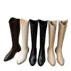 Botas Altas de Punta Fina con Tacón Grueso de Nuevo Estilo 2026 para Mujeres Menudas, Botas Largas Color Té con Leche, Forradas de Felpa para Otoño e Invierno de Mujer