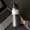 Tyeso Nuevo Vaso Termo Gran Capacidad Deportes al Aire Libre Botella de Agua Portátil 1500ml Aislamiento Térmico para Hombres y Mujeres Botella para Agua Fría