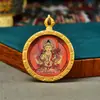 Caja gawu thangka ocho Guardianes colgante de fortuna amarillo 3.5 thangka Colgante de joyería colgante estilo étnico venta al por mayor