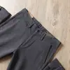 Pantalones casuales de sarga de algodón color gris oscuro para hombre, otoño e invierno 2022, nuevos, de cintura media-alta, elásticos, gruesos, rectos, holgados, para negocios
