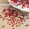 Mini Diamantes de Imitación Rojos K9 para Uñas con Bordes Biselados, Diamantes Irregulares Rojos de Fondo Plano para Uñas de Año Nuevo, Paquete Mixto