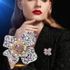 Broche Barroco Retro Flor de Cuatro Hojas Morado de Alta Gama Exquisito Broche de Flor Accesorios para Abrigo de Traje Aprobación Directa