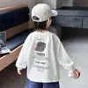 Q134 Camiseta de Manga Larga para Niños Primavera y Otoño 2026 Camiseta Fina de Capa Base para Niños y Niñas Camiseta Blanca con Estampado Top Trendy T