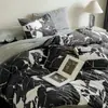 Juego de Cama de Terciopelo de Leche Otoño e Invierno Juego de Cuatro Piezas Funda de Edredón Gruesa de Terciopelo Coral de Doble Cara Sábana de Franela Individual Juego de Tres Piezas