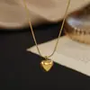 Sin decoloración ~ collar de amor pequeño de estilo francés avanzado para mujer, cadena para la clavícula chapada en oro de 18 quilates, accesorios de collar de verano de Instagram