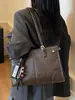 Bolsas de mano para mujer transfronterizas, nueva colección de principios de invierno 2026, bolsos tote, bandoleras y bolsos cruzados modernos y de moda
