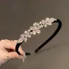 Faixa de Cabeça de Veludo Coreano com Strass Laço Liga Metálica Grampo de Cabelo Joia Grampo de Cabelo Diamantado Antiderrapante Acessórios de Cabelo Venda por Atacado
