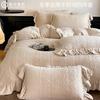 Conjunto de Quatro Peças de Veludo Leite Espesso Quente de Inverno com Capa de Edredom Esculpida Estilo Francês, Lençóis de Cama e Roupa de Cama