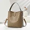 Bolso de Mujer con Patrón Tejido, Bolso de Mano Cubo Más Vendido Transfronterizo, Moderno y Sencillo, Gran Capacidad, Bolso de Hombro Cruzado al por Mayor