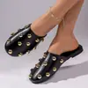 Nuevos Modelos de Primavera 2026, Medias Zapatillas Metálicas Decoradas, Cómodas para Usar al Aire Libre, Sandalias Casuales de Punta Cerrada Talla Grande para Mujer