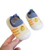 Sapatos para Bebês e Crianças Pequenas para Primavera e Verão, Meias Finas Antiderrapantes de Solado Macio para Crianças, Sapatos Leves de Malha Fly para Meninas e Meninos