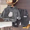 Conjunto de otoño para niños: Chal sin mangas con top a rayas con capucha combinado con pantalones largos casuales, lindo conjunto de dos piezas