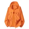 2026 Verano Nuevo Estilo Seda de Hielo Sensación Fresca Ropa Protectora Solar para Parejas con Capucha, Antibacteriana, Ligera Chaqueta de Piel para Viajes al Aire Libre para Hombres y Mujeres