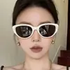 Populares Gafas de Sol Estilo Línea de Cejas Versión Coreana Estilo Ins Ovaladas Retro Ojo de Gato para Mujer, de Moda y Únicas para Sesiones de Fotos, Protección Solar