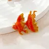 Elegante Broche de Peces Dorados Estilo Chino Retro, Exquisito y Versátil Broche de Pez Pequeño, Accesorio de Pin para Vestido de Nicho