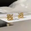 Diseño Exquisito, Compacto y Versátil, Pendientes de Circonita con Corazón Calado Cuadrado, Lujo Accesible, Gama Alta, Pendientes Simples y Elegantes