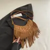 Moda Primavera 2026 Bolso Nuevo con Borlas Tachuelas de Moda Nicho Retro Alto Valor Simple Casual Bolso de Hombro
