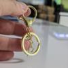 Llavero de metal con forma de muñeca, hebilla colgante chapada con cola, con embalaje independiente, llavero de tres piezas, accesorios de joyería DIY