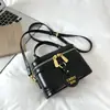Nova Bolsa de Mão Caixa Color Sólida Vintage Verão 2026, Moderna e Estilosa com Design Único, Bolsa de Ombro e Transversal da Moda