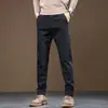 Calças Masculinas com Forro de Fleece Outono Inverno 2026 Novo Estilo Reto Largas Jovens Business Slim Fit Casuais Roupa de Trabalho Calças Longas