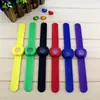 Pulsera de silicona de tubo redondo al por mayor Reloj de aplauso infantil con cabeza de Apple Reloj de presión desmontable Pulsera de silicona