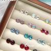 Pendientes grandes, brillantes y brillantes con forma de gusano de oreja de 8 mm con diamantes redondos brillantes, con personalidad femenina, exagerados y atractivos.