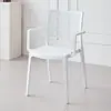 Cadeiras de Jantar de Plástico Vazadas para Hotéis, Pousadas e Uso Doméstico; Cadeiras de Plástico Empilháveis; Cadeiras de Espera para Lojas de Chá com Leite; Cadeiras com Encostos
