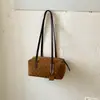 Nova bolsa bowling de bolinhas outono/inverno 2026, bolsa tote estilosa e moderna, bolsa de ombro e bolsa de axila para trabalho e deslocamento