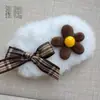 Atmósfera de Otoño e Invierno Pinza para el Cabello de Felpa Blanca Pura Copo de Nieve Pinza BB para Mujer, Pinza para el Cabello Versátil Dulce y Linda Accesorio para el Cabello Pinza Lateral