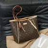 Bolsa Grande 2025 Bolsa Feminina Nova Tendência Bolsa Tote Grande Capacidade Para o Trabalho Bolsa de Ombro Atacado Transfronteiriço Moda Presbiópica