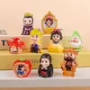 Príncipe y Princesa que Brillan en la Oscuridad Lindo Colgante para Accesorios DIY Juguete Giratorio Muñeca Decoración de Escritorio Figura de Juguete de Moda