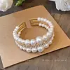 Pulsera multicapa de perlas con cuentas estilo francés, lujo ligero, moda de alta gama, diseño versátil y único, joyería minimalista de nicho