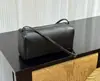 Bolsa Portaplumas de Piel de Oveja Completa, Bolso Cruzado de Hombro Único Retro a la Moda, Nueva Versión 2026, Tamaño 22, Bolso de Piel Genuina Simple y Ligero
