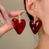 Pendientes Retro de Moda Círculo Rojo Exagerado con Corazón de Melocotón Diseño de Nicho Pendiente Retro Chica Picante para Mujer