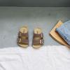 Nuevas Chanclas de Paja de Madera de Dos Hebillas de Verano 2024 para Niños Niñas Chanclas de Colores Brillantes Zapatos de Playa Sandalias Familiares