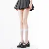 Meias JK brancas leitosas com laço, meias finas de cano médio para primavera/verão, meias de seda brancas Lolita, meias Lolita transparentes de cano médio com camadas