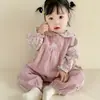 Macacão de Bebê Conjunto Primavera e Outono para Meninas, Conjunto Duas Peças com Camisa Boneca Floral Doce para Passeios, Roupa de Bebê