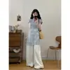 Conjunto Combinando Super Quente de Verão para Mulheres Plus Size Novo Estilo Chinês Cheongsam Modificado Azul Claro Calças Brancas de Perna Larga