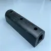 Los guardabarros de goma tipo D están hechos de material de caucho con gran tenacidad, resistentes a la compresión y al impacto, se utilizan como bloques anticolisión para puertos y muelles.