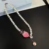 Colar de Franja Pérola Morango Cachorro Rosa para Mulheres Estilo Doce Cool Dopamina Fofo Luxo Leve Moda Temperamento Corrente Clavicular