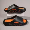 Sandalias de verano para hombre, tipo slip-on, para exteriores, con sensación cómoda, pantuflas deportivas antideslizantes para hombre, para uso en interiores en casa, pantuflas de moda con suela gruesa, transfronterizo