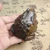 Talla en Madera Sólida de Madera de Águila de un Sapo Sosteniendo una Bola, Adorno Dorado para Llevar en la Mano de Sapo que Trae Fortuna, Pieza de Arte Coleccionable, Accesorio Portátil