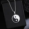 2026 Nuevo Estilo Estilo Chino Forma de Flor Patrón Yin-Yang Taiji Collar Colgante Redondo para Hombres, Cadena de Suéter Personalizada de Acero de Titanio para Mujeres