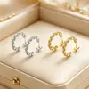 Pendientes de Acero Inoxidable con Forma de C, Modernos y de Estilo Retro, Incrustados con Perlas; Pendientes Sencillos y de Lujo de Acero de Titanio, Imitación de Perla; Al por Mayor en Stock